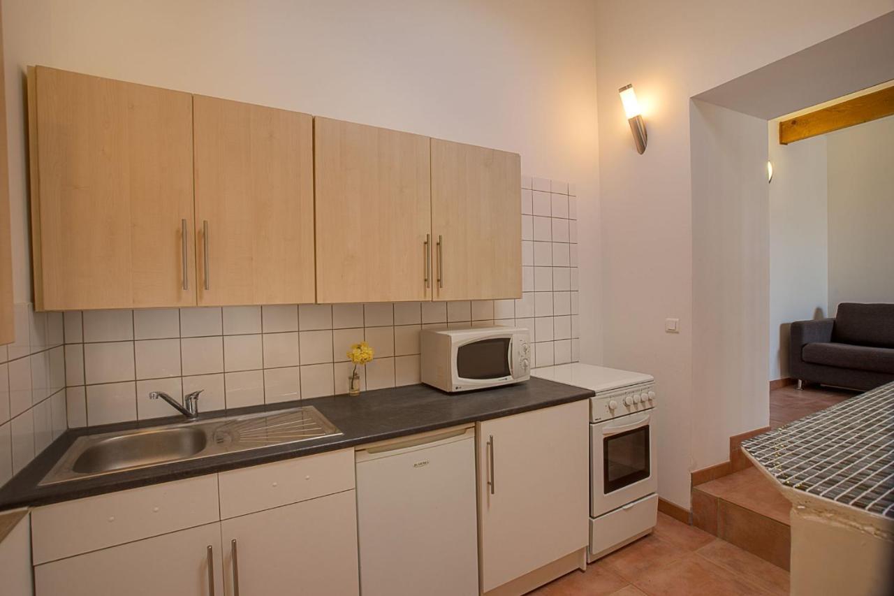 La Maison Magique Apartment Mailhac Bagian luar foto